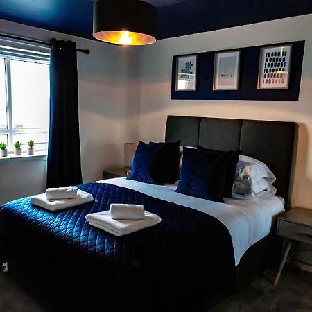 The Marine - Balcony - Beach View - Coorie Doon Stays Ayr Esterno foto